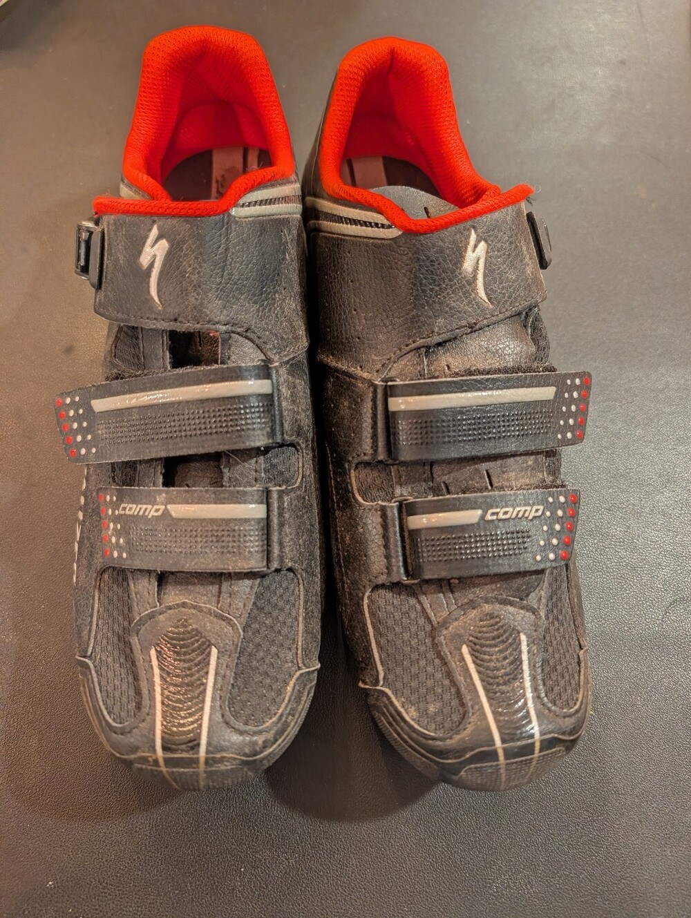 Specialized Comp Men’s Cycling Shoes — Black with Red Lining